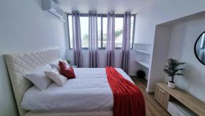 Imagine din galeria proprietății Galilee Triple Terrace în Tiberias +26 fotografii