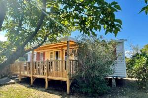 Zdjęcie z galerii obiektu Mobil-home Clim, Tv, Lv - Camping Lac des Rêves 4 étoiles - 010 w mieście Lattes