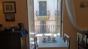 Coffee and tea making facilities at B&B Vivaldi