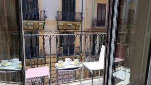 A balcony or terrace at B&B Vivaldi
