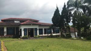 Vườn quanh VILLA ISTANA 9 BEDROOMS
