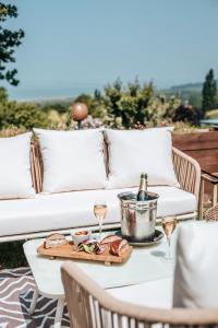 Nápoje v ubytování Hôtel Le Romantica