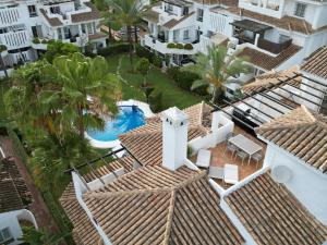 Bazén v ubytování Los Naranjos Beautiful 1 Bedroom penthouse nebo v jeho okolí