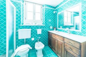 Ένα μπάνιο στο Casa Romana by Mmega +7 φωτογραφίες