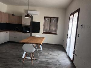 Afbeelding uit fotogalerij van Valentina's garden house in Triei