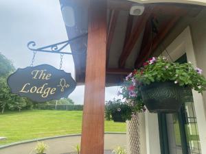 Gallery image of The Lodge Donegal Town in Donegal +40 photos