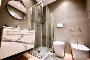 Kúpeľňa v ubytovaní Juliet Suite by di bi rooms