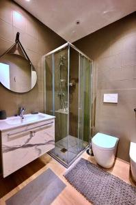 Kúpeľňa v ubytovaní Juliet Suite by di bi rooms
