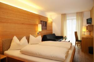 Televisyen dan/atau pusat hiburan di Hotel Olaga