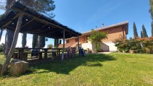 A garden outside Villa del Biondo
