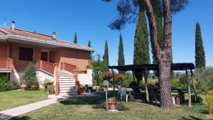 A garden outside Villa del Biondo