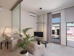 Fotografie z fotogalerie ubytování Ares Luxurious Residence v destinaci Kolimvárion + 12 fotografií