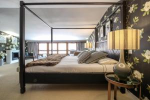 Ένα ή περισσότερα κρεβάτια σε δωμάτιο στο Luxury villa in El Sardinero
