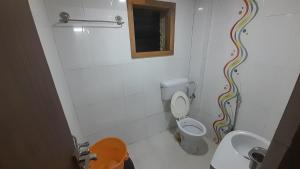 Koupelna v ubytování HOTEL S K PALACE