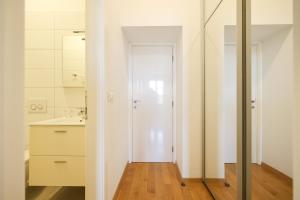 Ein Badezimmer in der Unterkunft Apartment Mislav