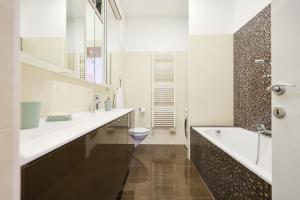 Ein Badezimmer in der Unterkunft Apartment Mislav