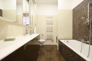 Ein Badezimmer in der Unterkunft Apartment Mislav