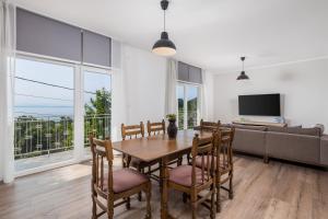 TV a/nebo společenská místnost v ubytování Apartment Div