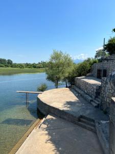 Podgorica şehrindeki Lake Skadar Paradise tesisine ait fotoğraf galerisinden bir görsel