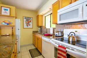 Nhà bếp/bếp nhỏ tại Hono Kai A6