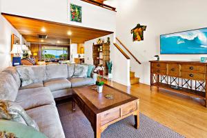 TV a/nebo společenská místnost v ubytování Maui Kaanapali Villas C253