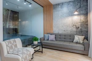 A seating area at ERKEL 18 APARTMAN