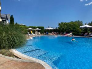 The swimming pool at or close to ROYAL BAY 6 Sea View Apartment