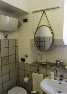 Koupelna v ubytování Olimpo Room + 38 fotografií