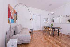 Posedenie v ubytovaní New design APT - central location Wenceslas Square