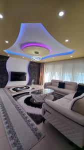 Posezení v ubytování Velipoja Grand Europa Resort - appartement luxe privé