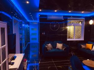 Posezení v ubytování Azure Gold Apartment