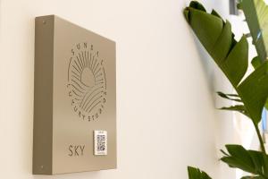 ナウサにあるSunSal Luxury Studios - Skyのギャラリーの写真