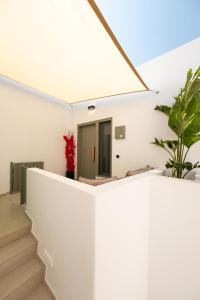 ナウサにあるSunSal Luxury Studios - Skyのギャラリーの写真