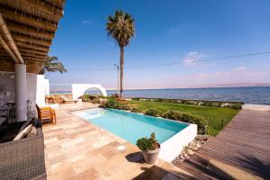 A piscina localizada em Atoq Paracas Reserva ou nos arredores