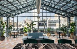 Timbri Hotel San Francisco, Curio Collection by Hilton餐厅或其他用餐的地方