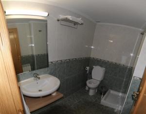 Koupelna v ubytování Pension los Arcos