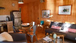 Χώρος καθιστικού στο Cabañas Loft Alto Arrayan Cochamó