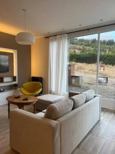Posezení v ubytování Casa del Alto, impecable, 3 dormitorios, 2 baños