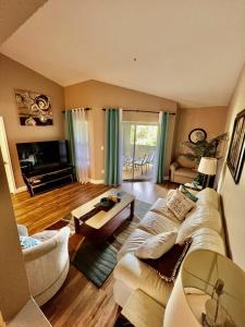 Gallery image of Dream Vacation Lovely Condo minutes from Beach King bed Heated pool Gym in Clearwater