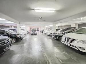 Mynd úr myndasafni af Sang Surya GuestHouse Syariah Near RS Hasan Sadikin Mitra RedDoorz í Bandung