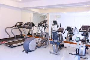 Fitness centrum a/nebo fitness zařízení v ubytování Occidental Eden Beruwala