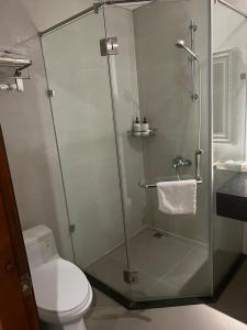 Ένα μπάνιο στο Galaxy Airport Hotel