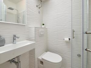 Kúpeľňa v ubytovaní Guesthouse Ana Trogir Old Town + 37 fotografií
