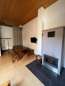 TV a/nebo společenská místnost v ubytování Apartments Cederika