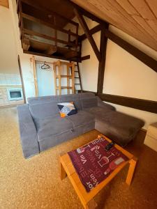Postel nebo postele na pokoji v ubytování Apartments Cederika