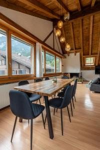Fotografie z fotogalerie ubytování Jungfrau-View Apartment, terrace & free parking v destinaci Wilderswil