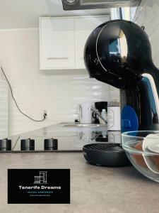 A kitchen or kitchenette at Dream Holiday Las Americas