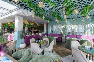 Posezení v ubytování Paris Hotel Yerevan