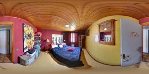 a room with a bunk bed in a house at Chambres Du Petit Bonheur in Biscarrosse