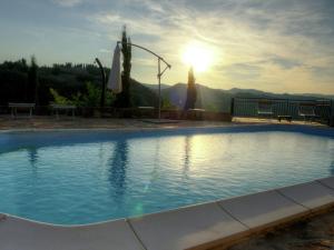 Bazén v ubytování Appealing holiday home in Modigliana with garden nebo v jeho okolí